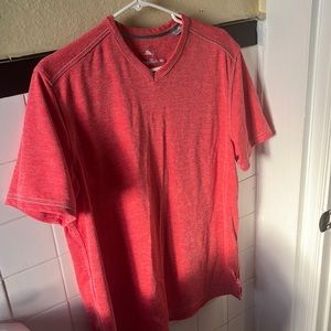 Pull over v-neck orange red in color
